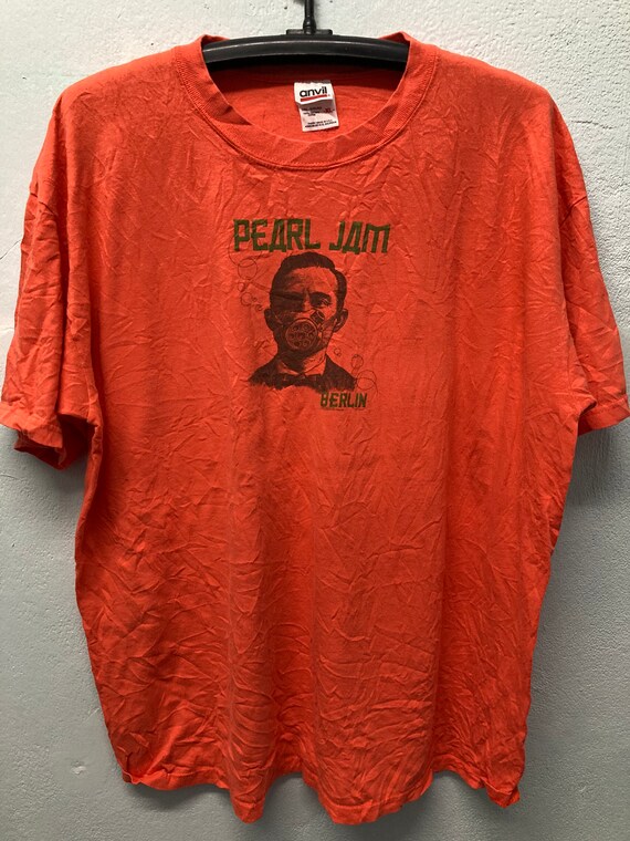 Vintage Pearl Jam T-shirt