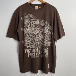 Ecko T-Shirt - Vintage Ecko Unlimited  Graphic Tshirt Size 2XL
