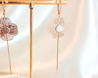 Boucles d'oreilles Clover en cuir blanc métallisé et plaqué or - Idée cadeau  pour femme, bijoux mariage, cérémonie, fête des mères - Agatiz