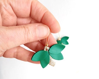 Boucles d'oreilles Juliette en cuir vert émeraude et doré Bijoux pour femme cadeaux mariage, cadeau fêtes - Agatiz