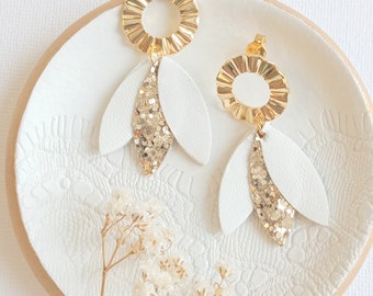 White FLORE leather earrings and gold-plated gold sequins - Gift for women Handcrafted creation Jewelry for parties, ceremonies - Agatiz