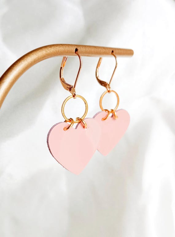 Orecchini a forma di cuore in pelle rosa e oro fino a forma di cuore - Gioielli da donna - Regalo testimone di nozze, regalo donna, festa della mamma - AGATIZ - Italia