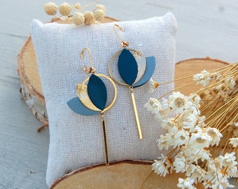 Boucles d'oreilles mini lotus bleu gris,doré, bleu canard et plaqué or - création artisanale - Idée cadeau pour femme - Agatiz