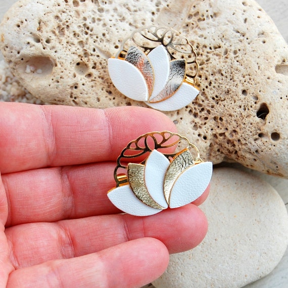 Lotus Flower Leather Brooch in White and Gold Leather