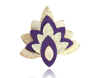 Broche cuir APSARA violet et dorées. Broche Art Déco - Bijoux femme - Cadeaux Noël - AGATIZ -