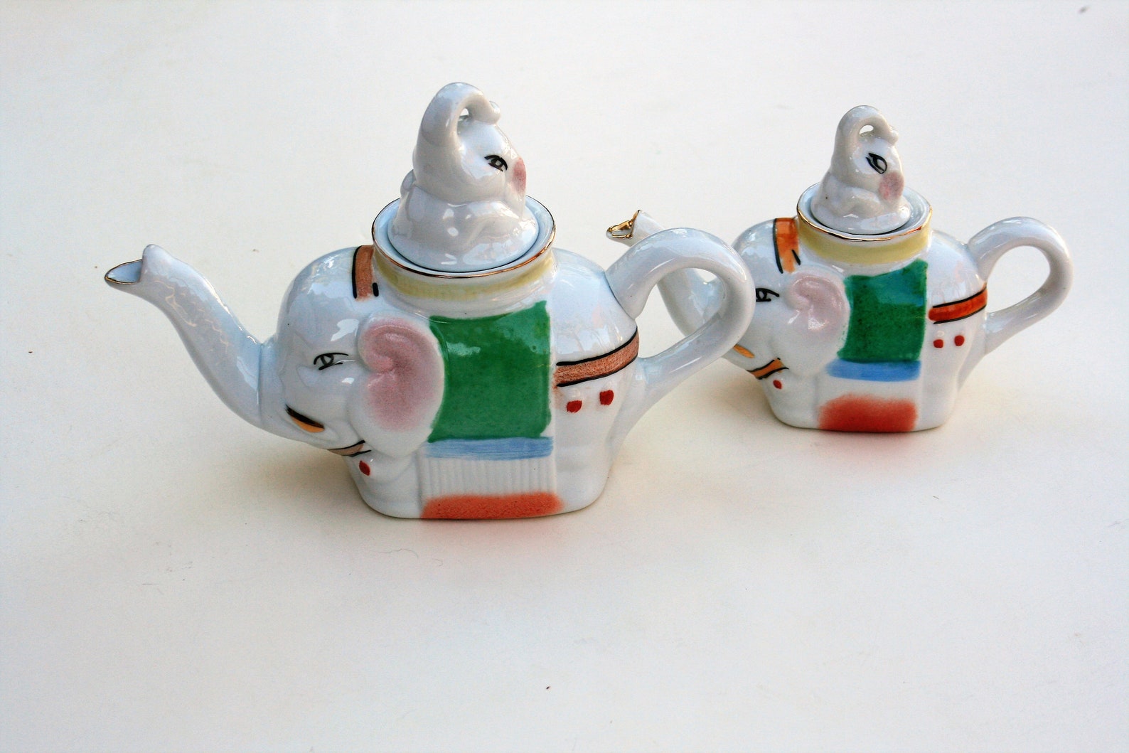 Elephant Teapots Handpainted Made in China Vintage Tea Party Etsy