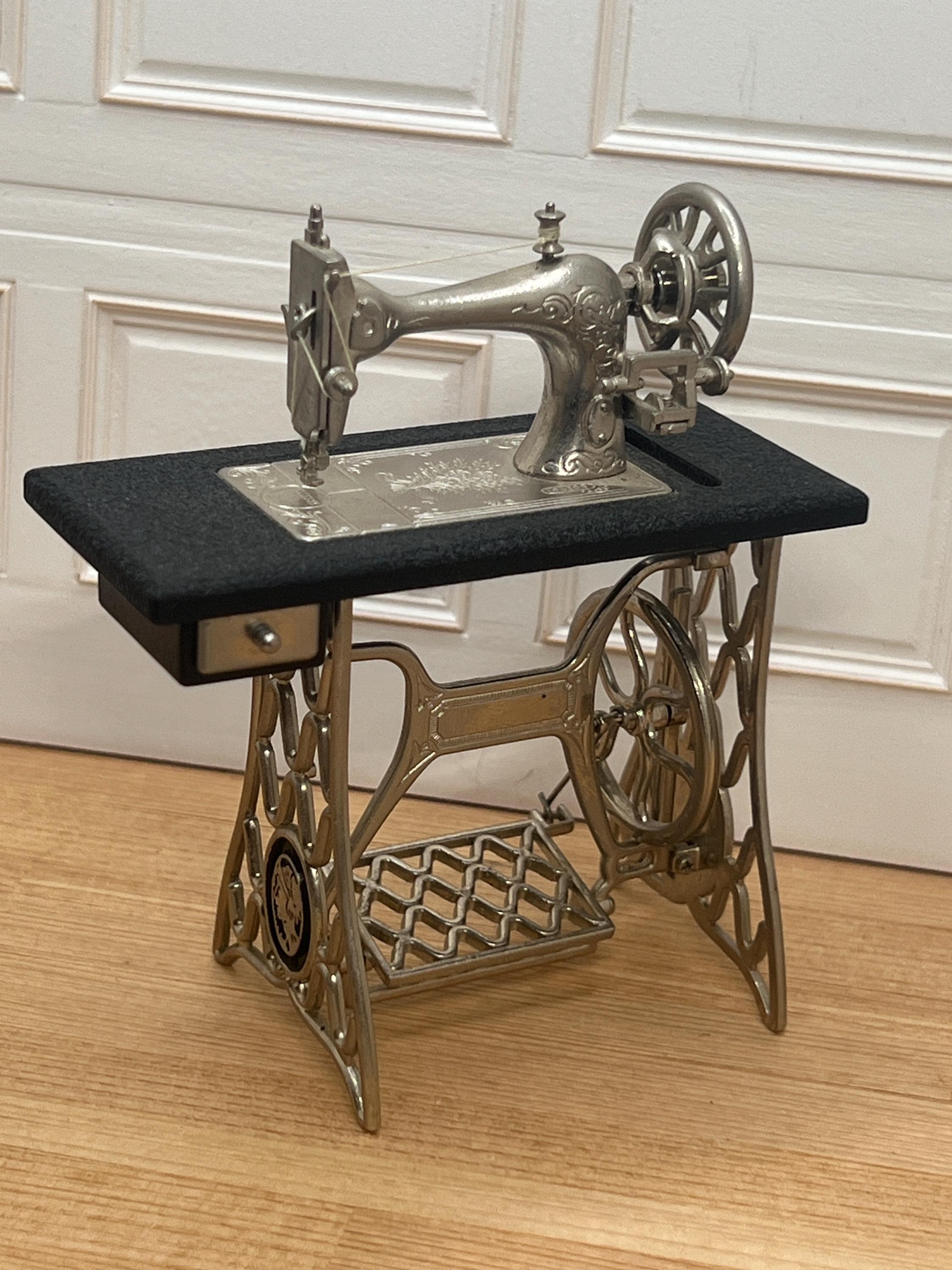 Bodo Hennig Sewing Machine - Etsy
