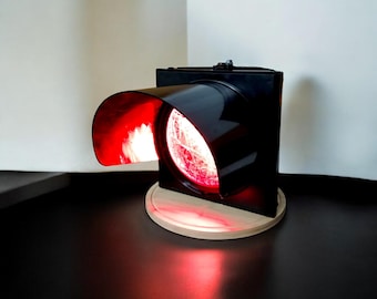Vintage Traffic Signal Lamp – Red Light – Upcycled Desk or Decorative Lamp