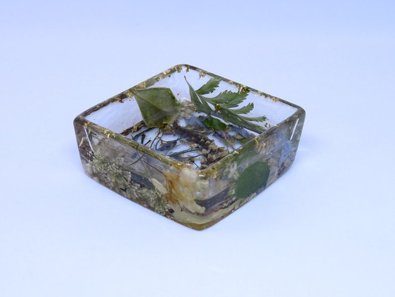 Trinket Dish Pressed Flowers, Nature Lovers Gift Real Flower Dish Ring Dish Rose Petals Botanical Jewelry Dish