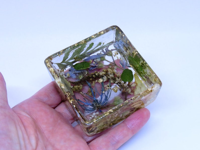 Trinket Dish Pressed Flowers, Nature Lovers Gift Real Flower Dish Ring Dish Rose Petals Botanical Jewelry Dish