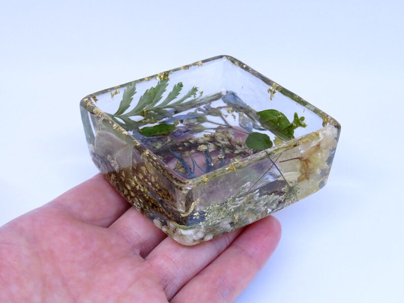 Trinket Dish Pressed Flowers, Nature Lovers Gift Real Flower Dish Ring Dish Rose Petals Botanical Jewelry Dish