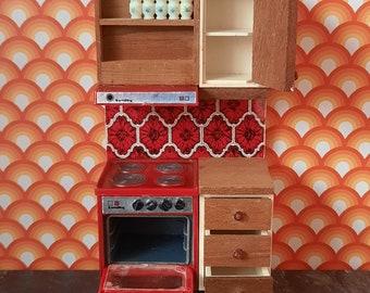 Vintage Lundby Dolls House Red Tiled Cooker Oven Unit - Damaged