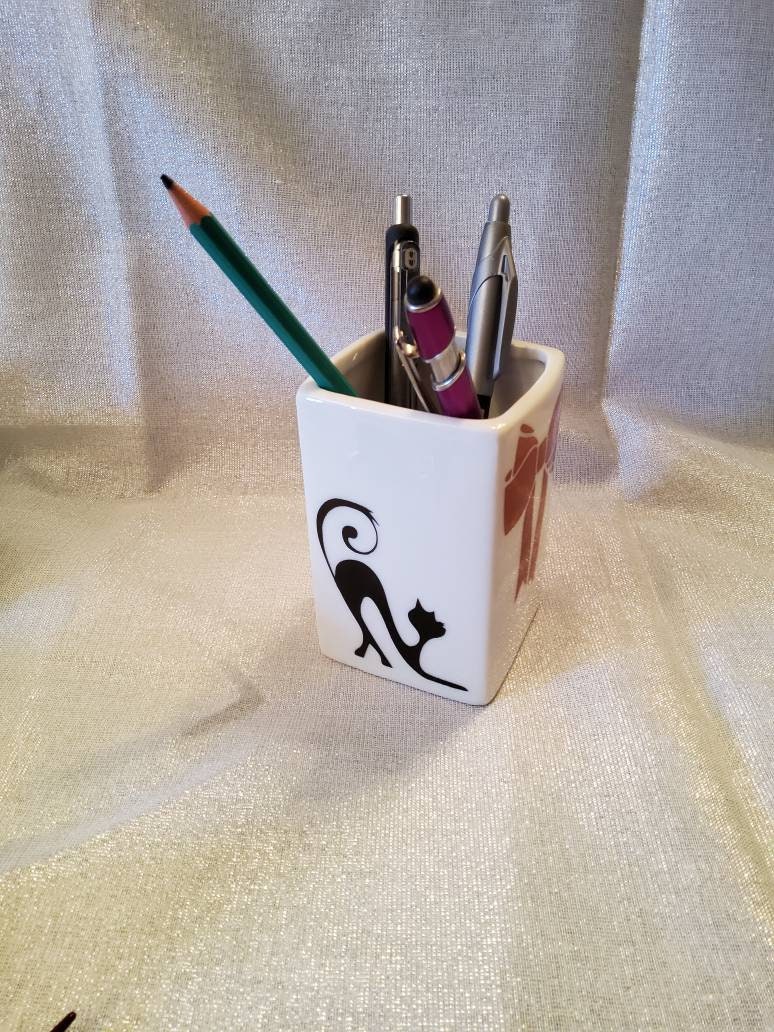 Pot à Crayons ou Maquillage Chat Noir et Nœud Rouge