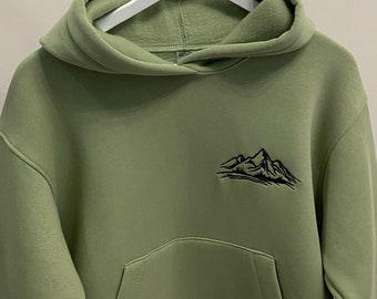 Embroidered Mountains Nature Hoodie Traveler Aesthetic Crewneck Sweatshirt Love Travel for Traveling Lover Birthday Christmas Gift