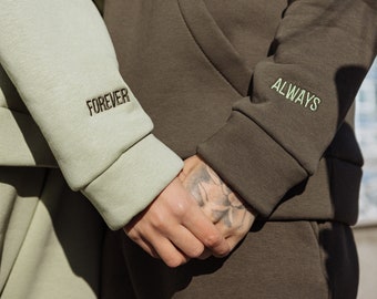 レディースウェア ResurrectionCHAIN EMBROIDERY LOGO HOODIE ResurrectionCHAIN EMBROIDERY LOGO HOODIE