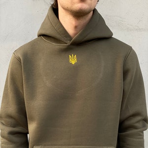 Brodé Or Emblème Ukrainien Trident Art Hoodies Couple Sweats Articles Assortis Priez pour l'Ukraine Carte Stand avec l'Ukraine
