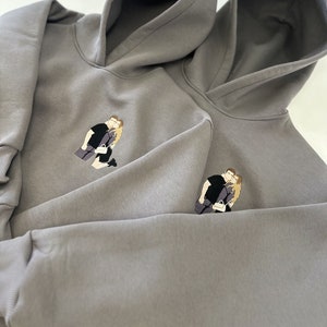 Geborduurd door een stel Familiefoto Portret Hoodie Borduren Kat Hond Vrienden Portret Crewneck Sweatshirt Kleding Artikel Aangepast Cadeau (uitverkoop)