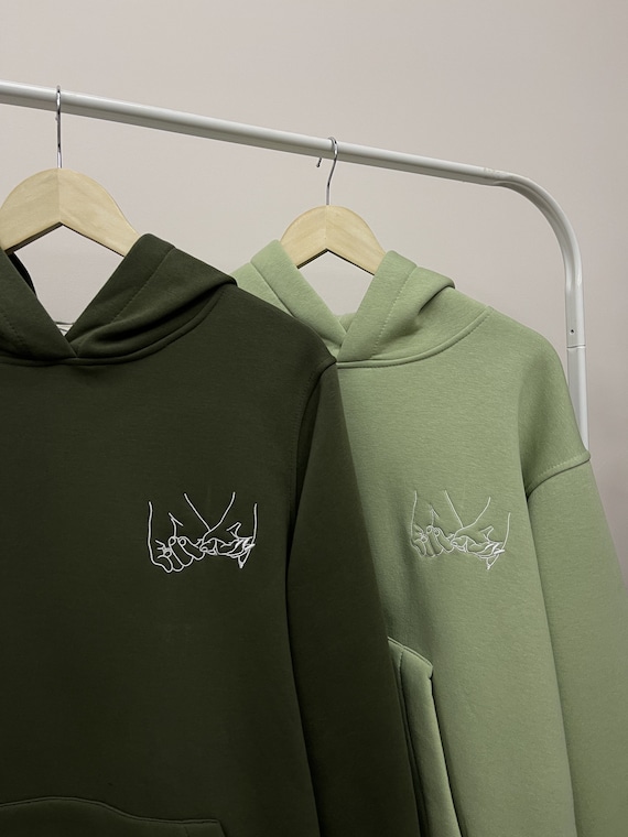 Matching Couple Outfits - Unisex Hoodies & Sweatshirts - Gift for Boyfriend & Girlfriend Sweatshirts
