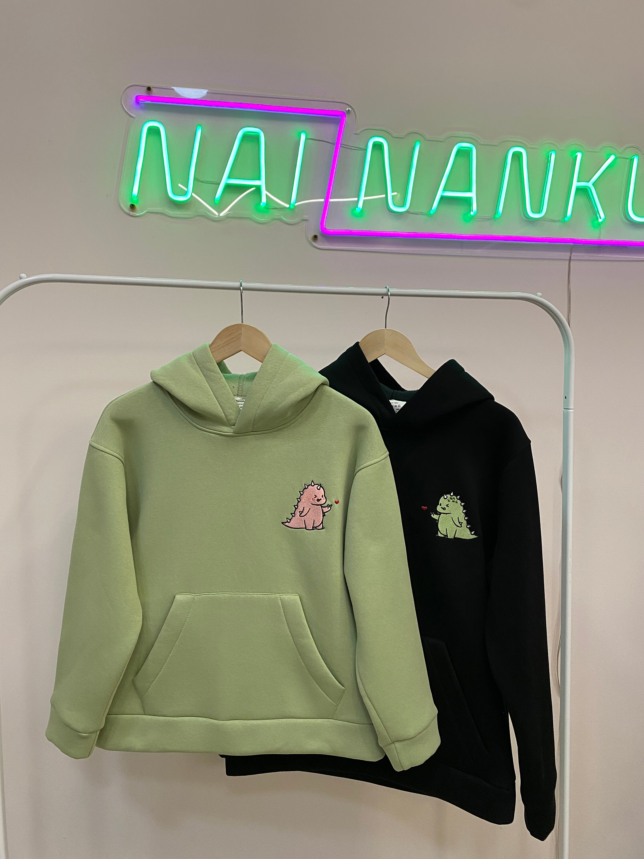 Sudaderas de dinosaurios para parejas shop