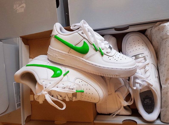 beige tick air force 1