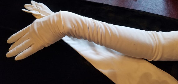 Womens Very Formal Gloves-21.5" long, Size Small - image 3