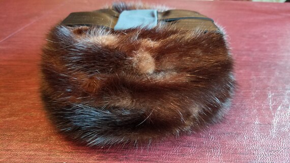 Womens Vintage Mink Pillbox Hat with Black Satin … - image 2