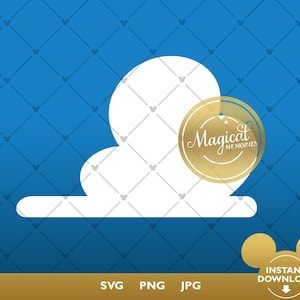 Op de afbeelding: Een witte, wolk-vormige grafische silhouet tegen een blauwe achtergrond met een herhalend patroon. Een gouden cirkelvormig zegel bevat de tekst Magical Memories, en een gouden icoon toont de tekst INSTANT DOWNLOAD met SVG PNG JPG labels.