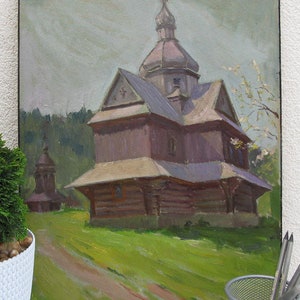 VINTAGE ORIGINAL GEMÄLDE, Ölgemälde, Sozialer Realismus, Vintage Realismus, Genre, Landschaft, Dorf, Kirche im Dorf, 1980, F. Maiko