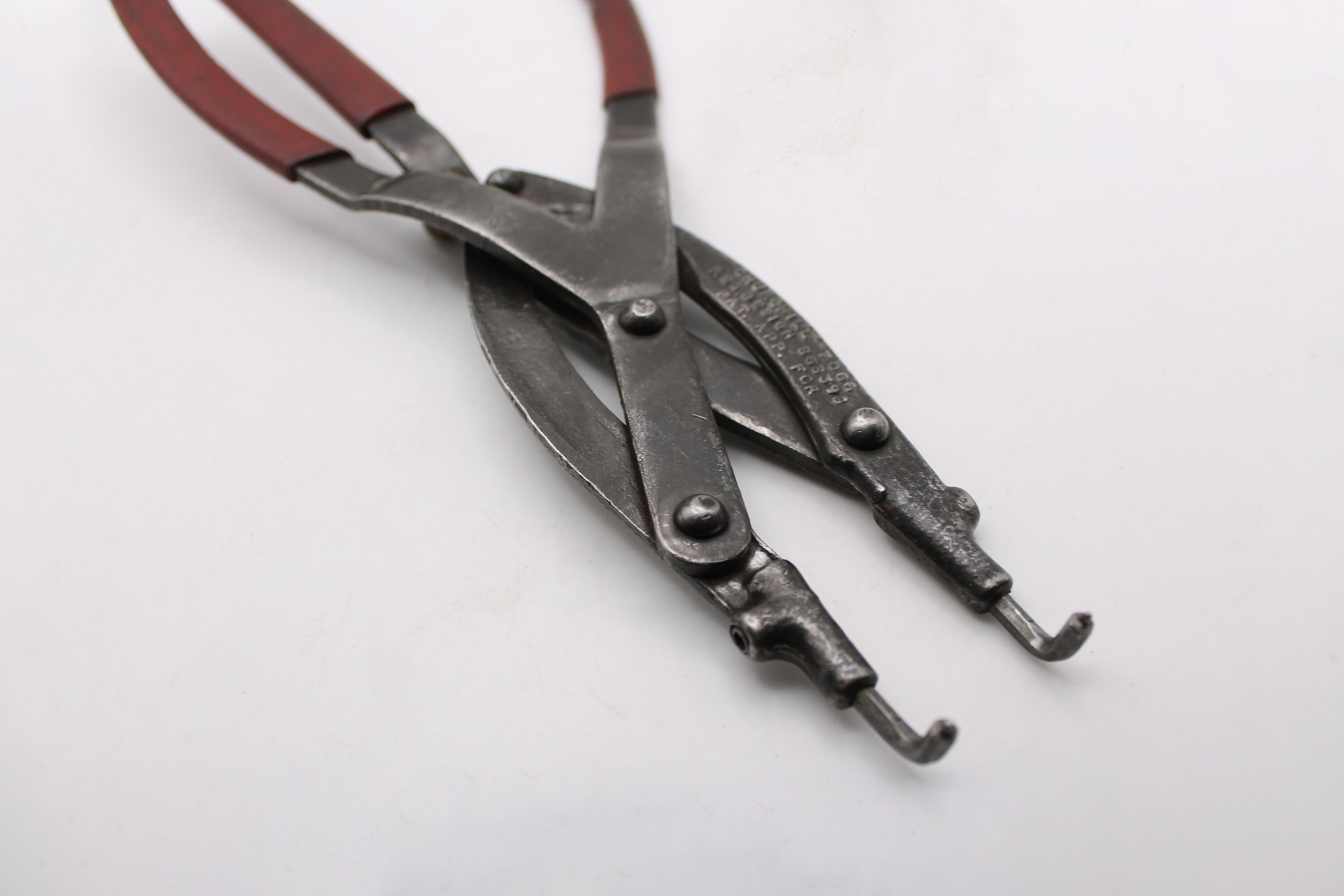 Needle Nose Pliers, Long Pointed Nose Pliers With Serrated Jaws