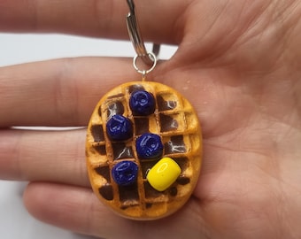 Handgemachte Polymer Clay Blaubeer Waffel Schlüsselanhänger, Mini Essen Charm