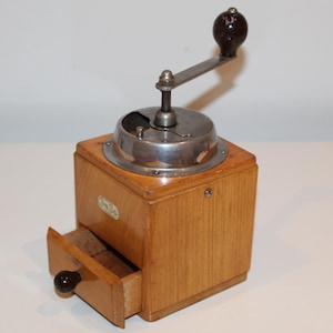 PeDe Coffee Grinder, Wooden Coffee Grinder from Holland | Coffee Grinder, Manual Coffee Bean Grinder | Kitchen machine, barista.