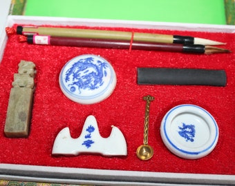 Vintage Chinese Hand geschilderd orgineel porselein kalligrafie shodo set | Aziatische Kalligrafie , shodo gereedschap