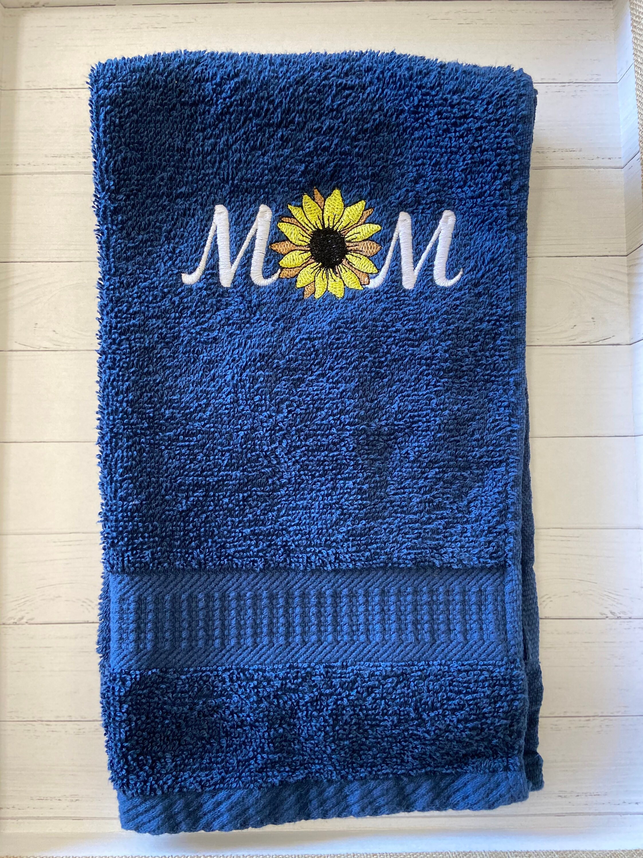 Personalized Bath Hand TowelMom Embroidery Towel Gift Etsy
