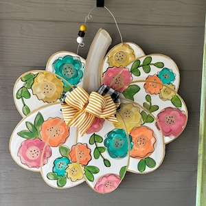 Pumpkin Door Hanger - Fall Floral Pumpkin - Fall Decor - Pumpkin Sign - Porch Decor - Fall Decor - Fall Porch Decor - Fall Home - Autumn