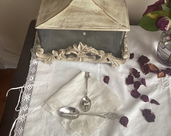 Cuillères à café antiques en argent : Édimbourg écossais de 1922 et cuillères anglaises