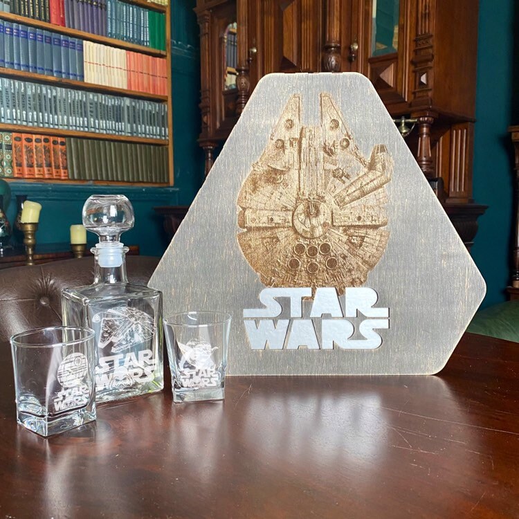 Iconic Stormtroopers Whiskey Glass Decanter. Star Wars Bottle. 750