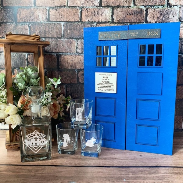 Tardis whiskey set birthday gift,Doctor Who gift for him,Doctor Who Tardis wedding gift,Tardis anniversary whiskey glasses set,Groom gift