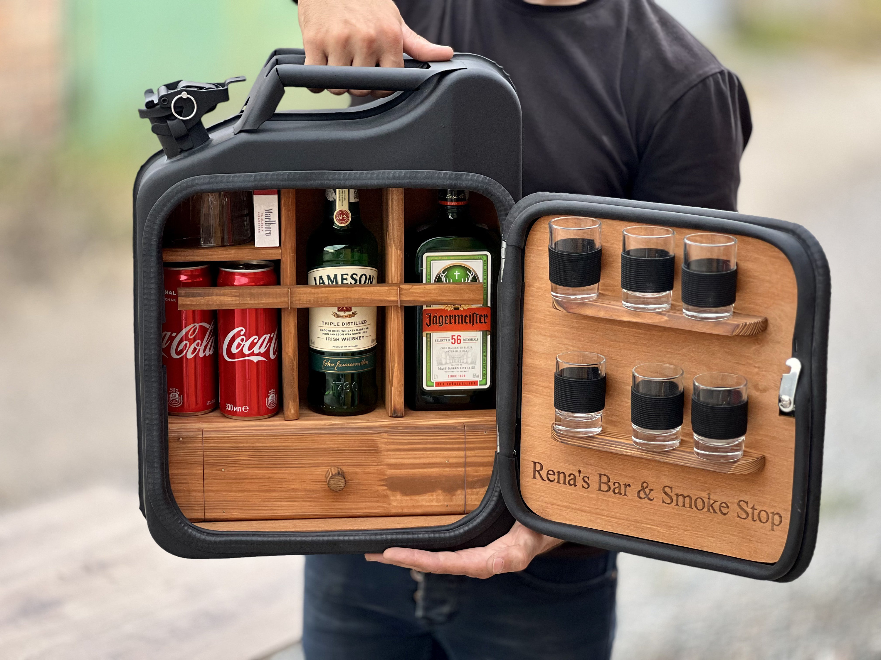 20 L Jerry Can Mini Bar With Mini Wooden Backgammon Set, Canister