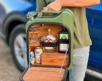 MiniBar: Puerta abatible hecha a mano con cajón, personalización grabada con láser, perfecta para los entusiastas del whisky Día del padre personalizado