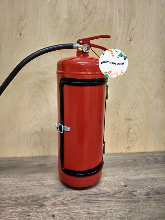 Benutzerdefinierte Feuerwehrmann Feuerlöscher MiniBar mit Laser-Ätztechnik  für 1 Flasche, 2 Getränkedosen und weitere maßgeschneiderte  Weihnachtsgeschenke - .de