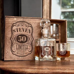50th Birthday Whiskey Gift - Cheers to 50 Years, Custom Etched Decanter, 1975 Whiskey Glass, Gift Box for Him, Personalized Bourbon Glass