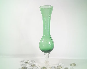 Vintage! Blown Green Glass Vase. Vase with clear twisted stem. Collectible art glass. Vintage gift idea. Vintage decor, retro decor. WOW!