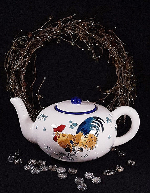 Vintage! Rooster Tea Set. Vintage Farmhouse decor. Vintage kitchenware