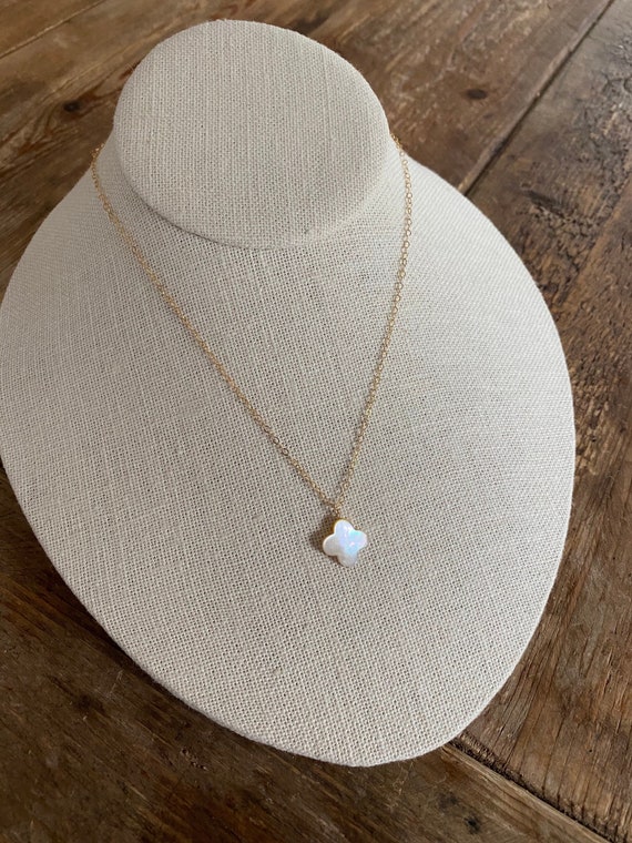 Genuine Quatrefoil Mother of Pearl and Gold Pendant Necklace Etsy