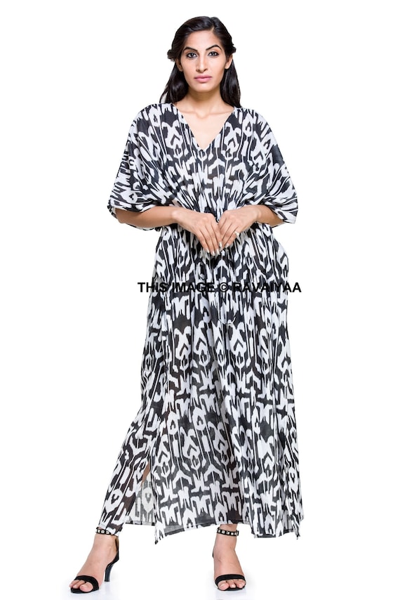 kaftan black and white