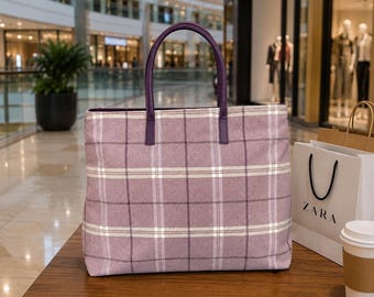 Bolso tote morado a cuadros hecho a mano: bolso de hombro de tela y cuero / bolso artesanal para trabajo o viaje