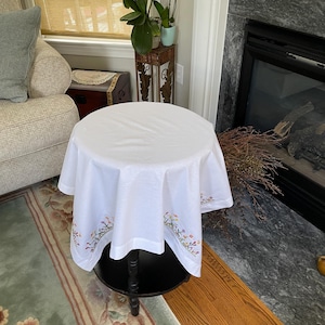 White Cotton Tablecloth with Handmade Silk Embroidery – 35&quot; Square – Traditional Turkish Floral Table Linen – Gift or Home Décor