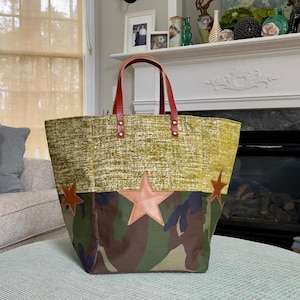 Bolso tote bohemio de patchwork con terciopelo verde y cuero / Bolso de hombro de lona artesanal