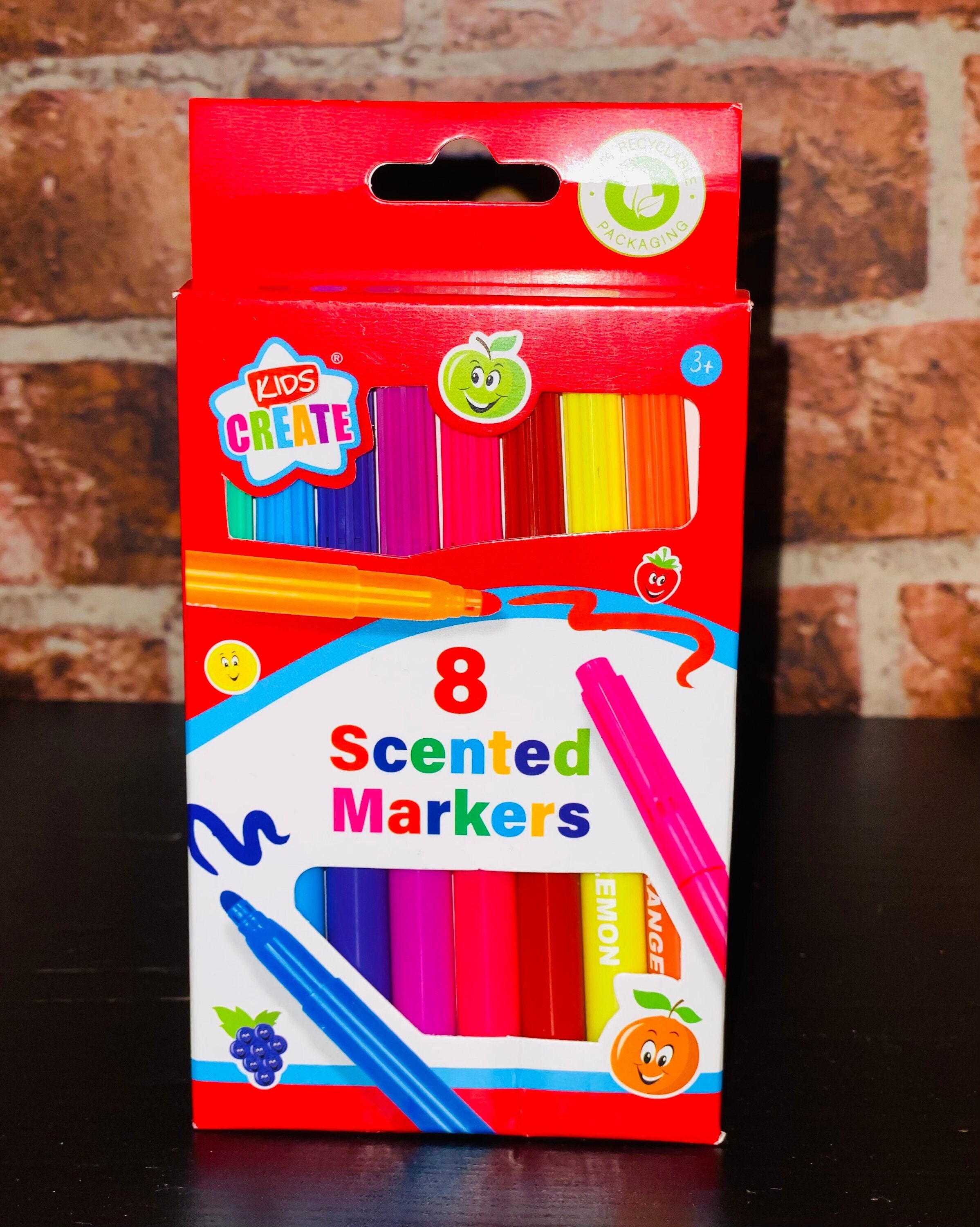 8 scented markers