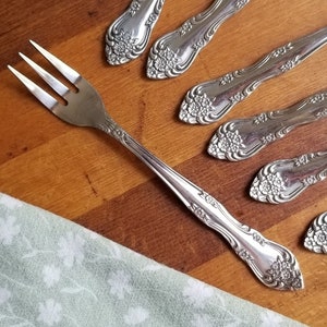 Rogers Co Cocktail Seafood Fork Set - Vintage WM A Rogers Stainless Korea - Engraveable Cocktail/Pickle Fork - Set of 7